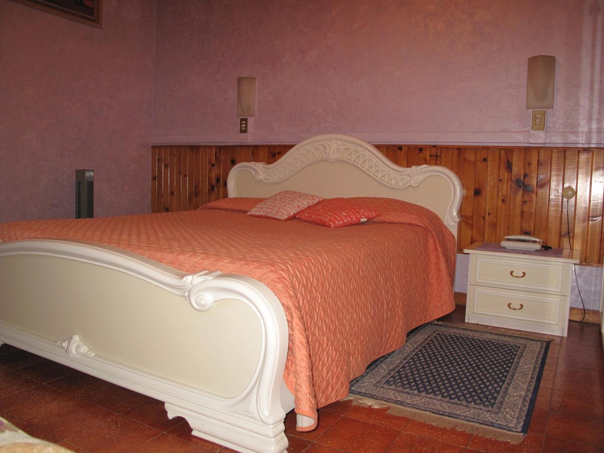 Hotel Ristorante La Nuova Fattoria 카르솔리 객실 사진