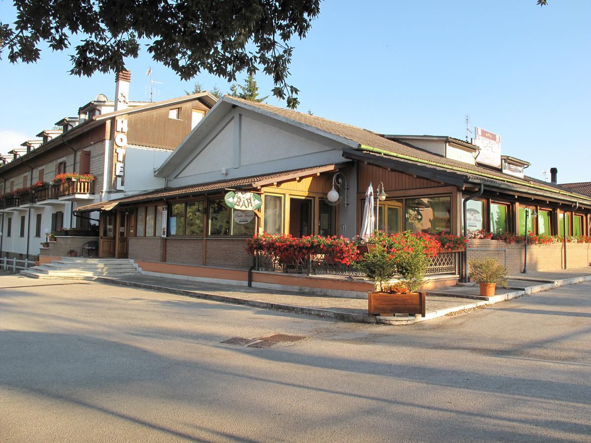 Hotel Ristorante La Nuova Fattoria 카르솔리 외부 사진