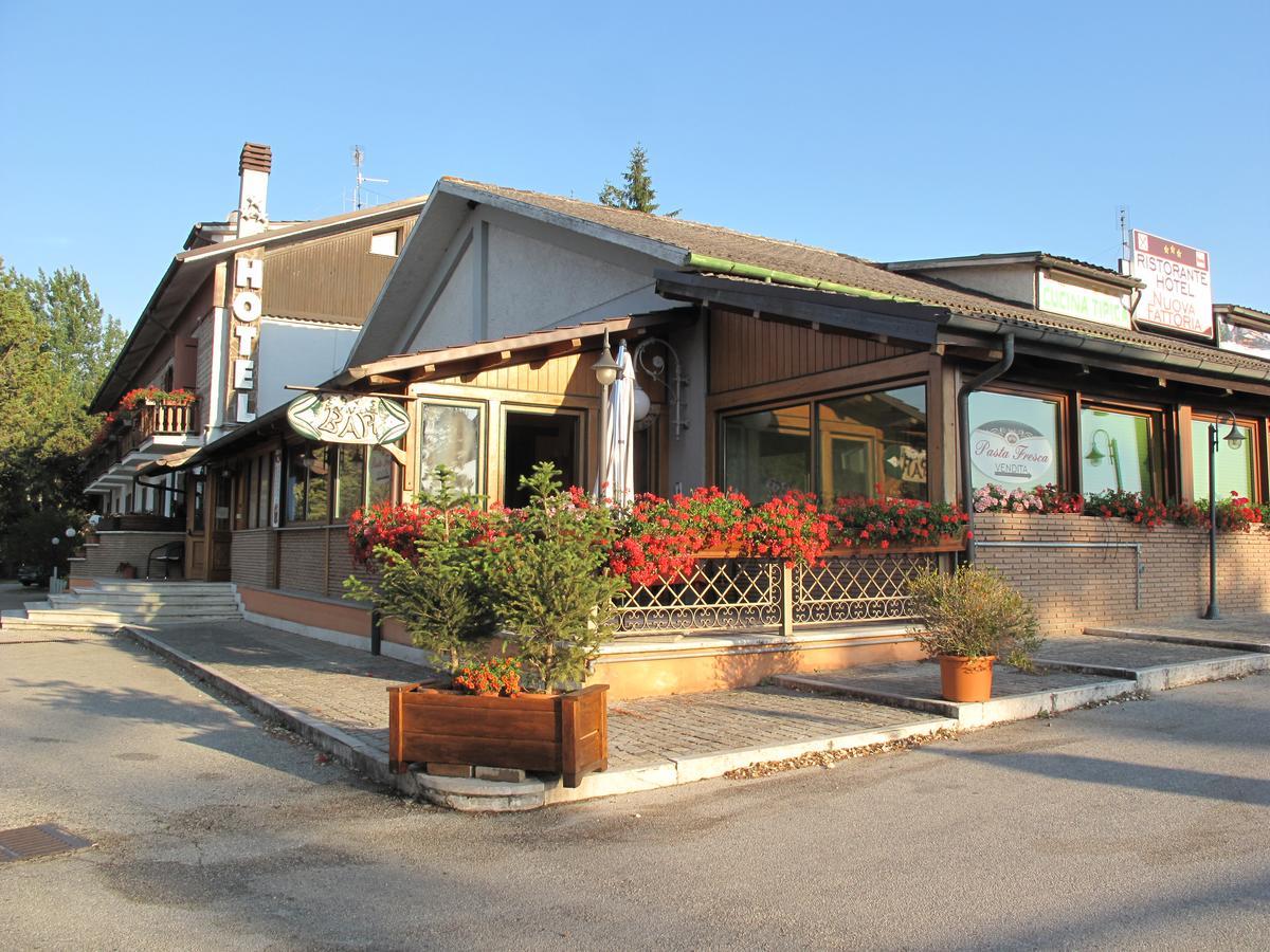 Hotel Ristorante La Nuova Fattoria 카르솔리 외부 사진